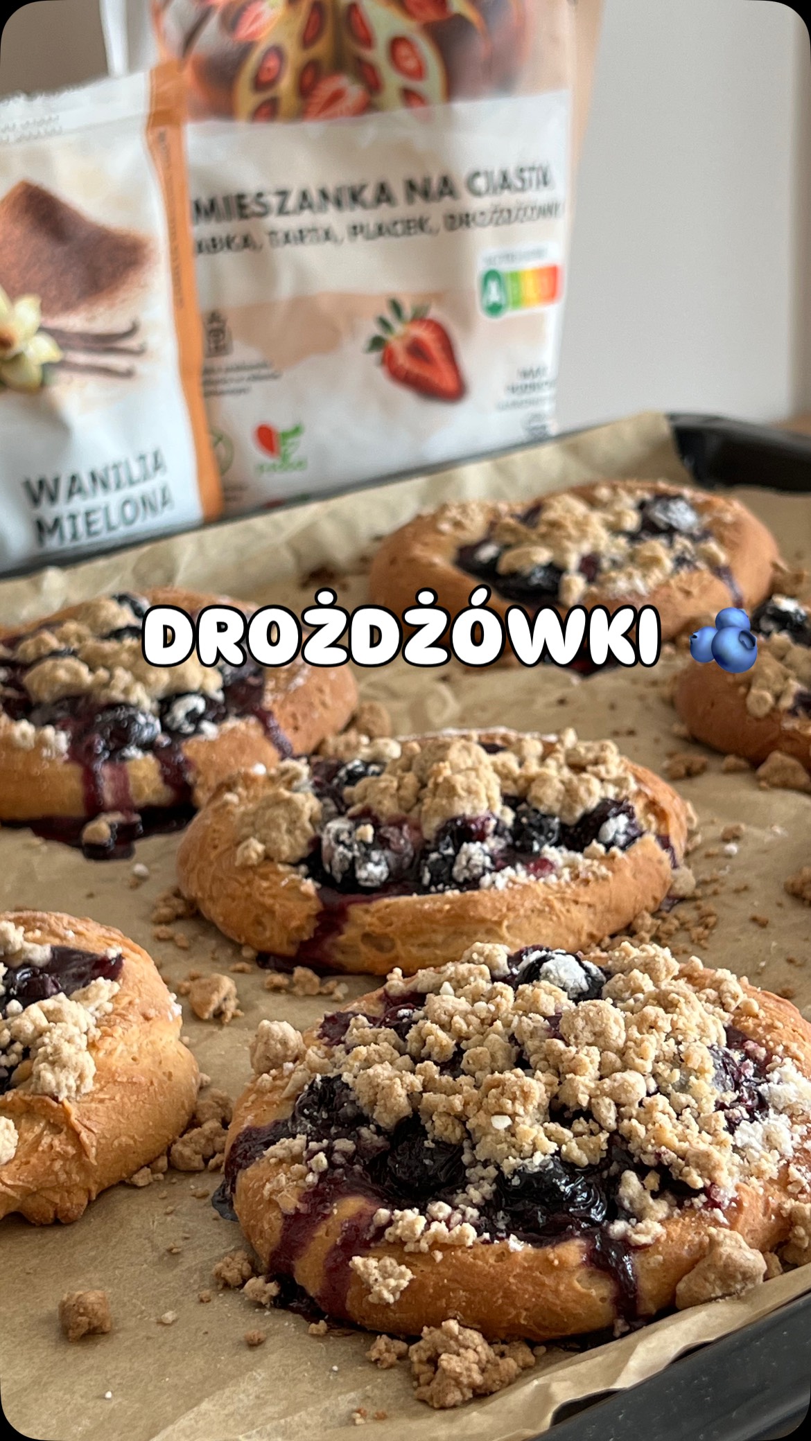 Letnie drożdżówki z owocami bez glutenu